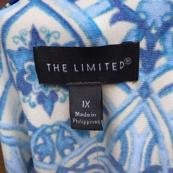 The Limited V-Neck Cami. Size 1X - Picture 7 of 8